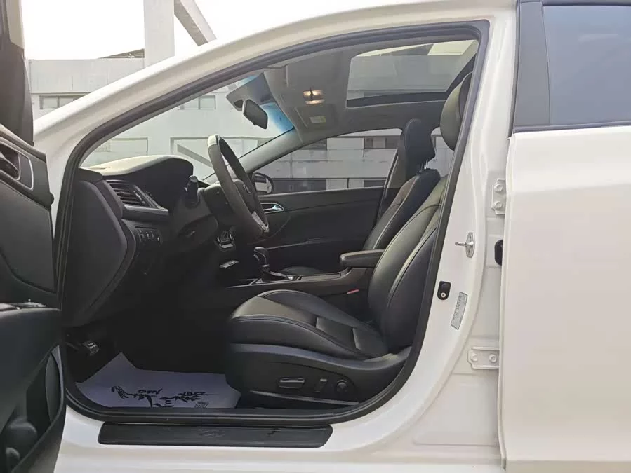 Hyundai Mistra