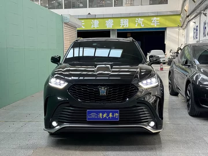 Toyota Crown Kluger