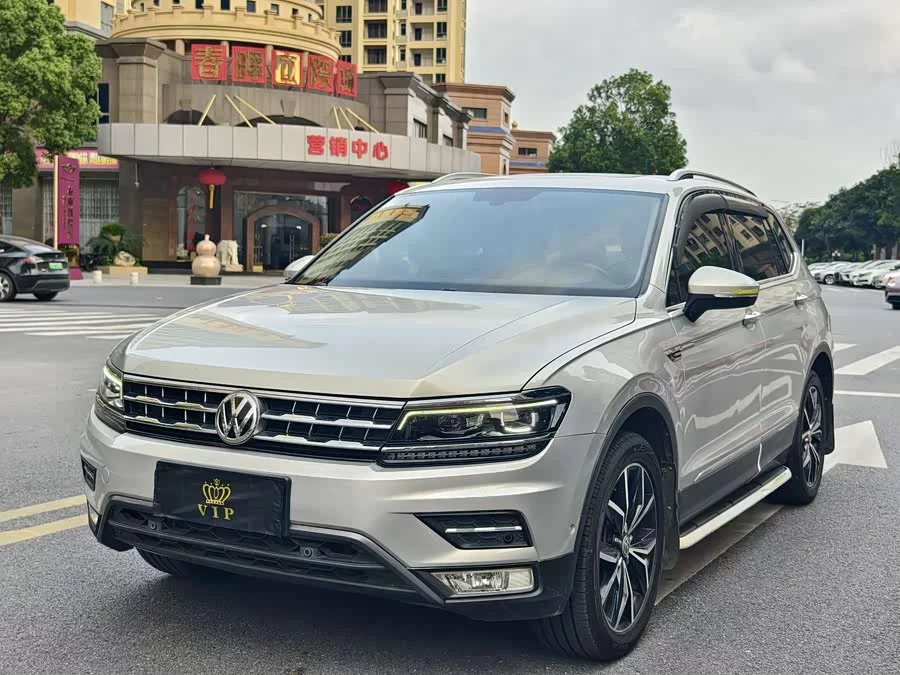 Volkswagen Tiguan L