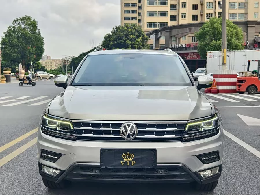 Volkswagen Tiguan L