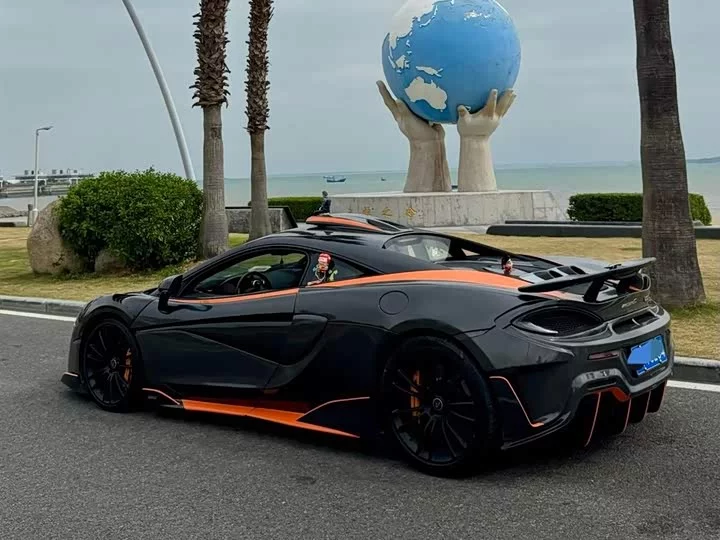 McLaren 570