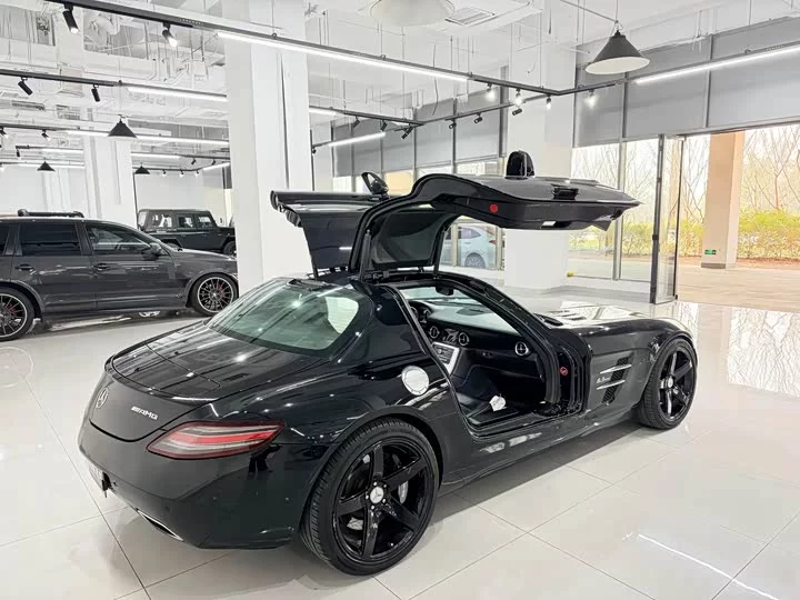 Mercedes-Benz SLS-Class AMG