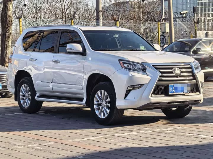 Lexus GX