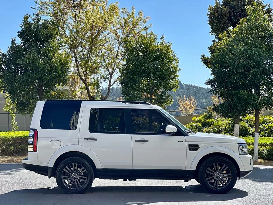 Land Rover finds
