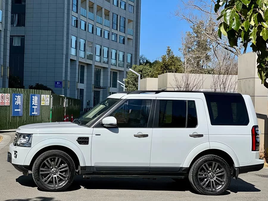 Land Rover finds