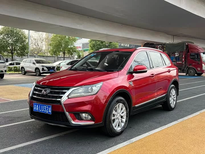 BAIC S6