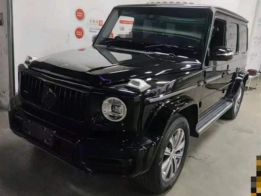 Mercedes Benz G-rated