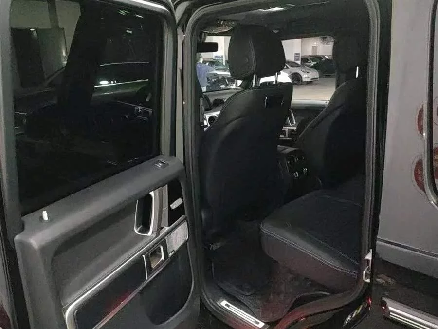 Mercedes Benz G-rated