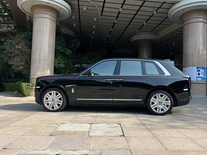 Rolls Royce Cullinan