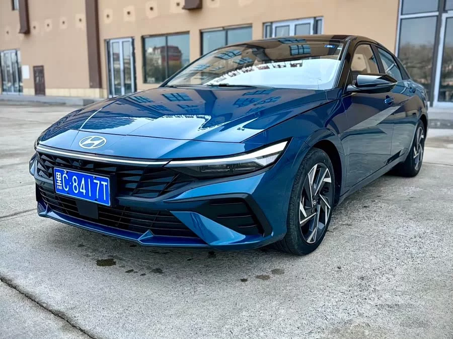 Hyundai Elantra