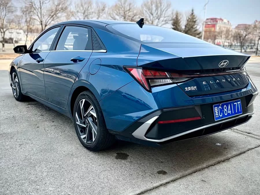 Hyundai Elantra
