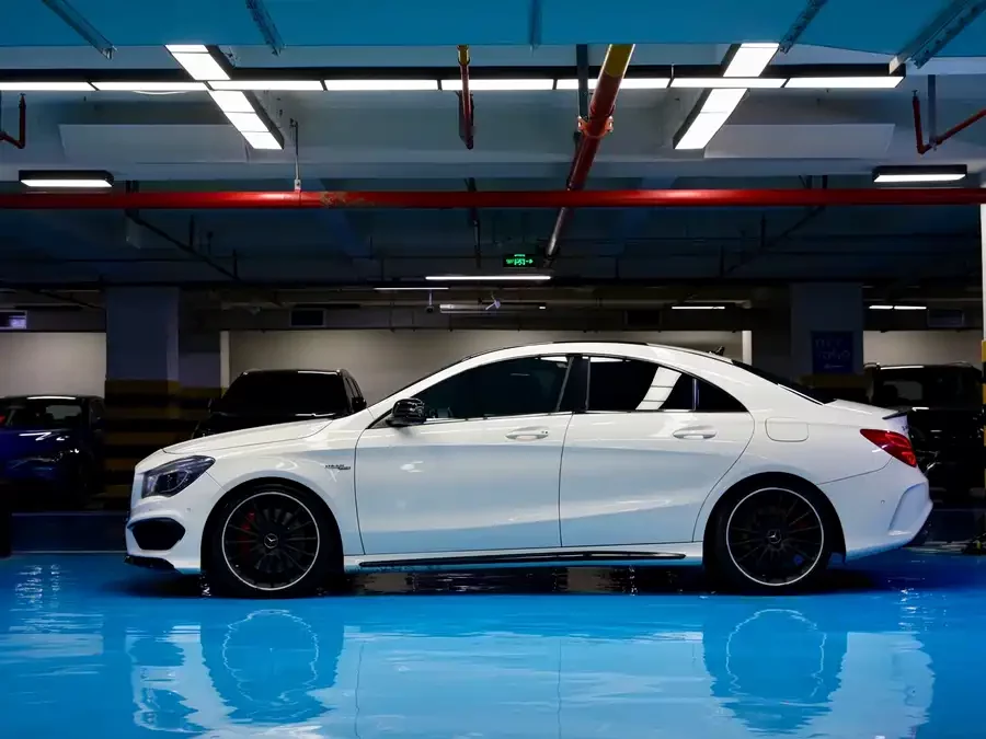 Mercedes Benz CLA AMG