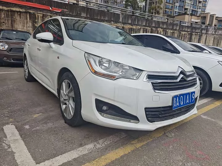 Citroën C4L