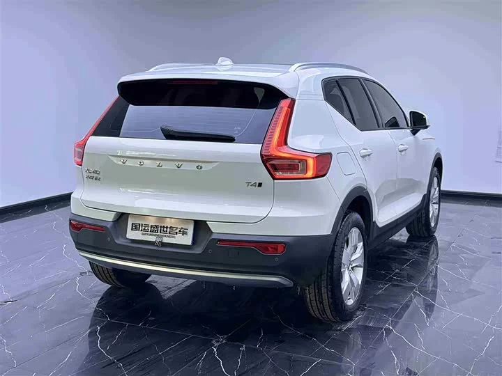 Volvo XC40