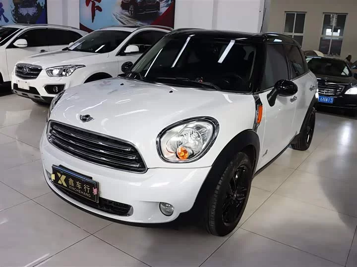 MINI COUNTRYMAN