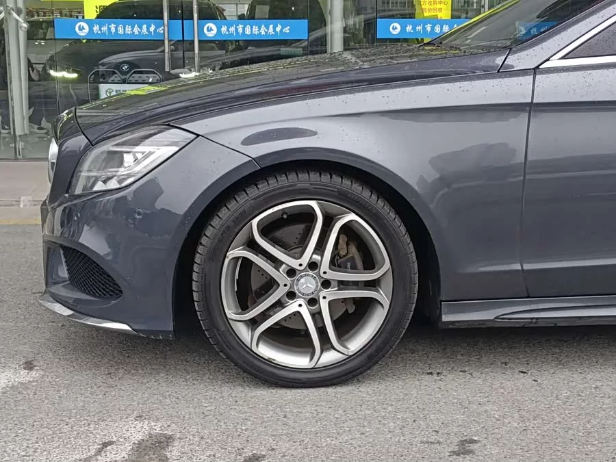 Mercedes Benz CLS