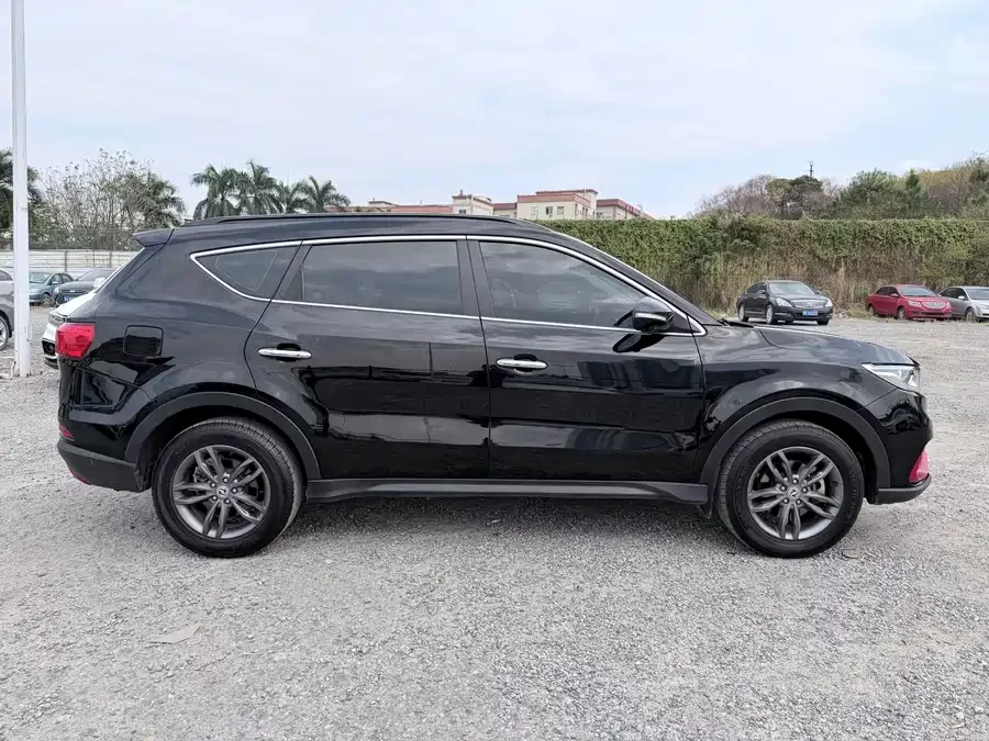 Dongfeng Fengguang 580