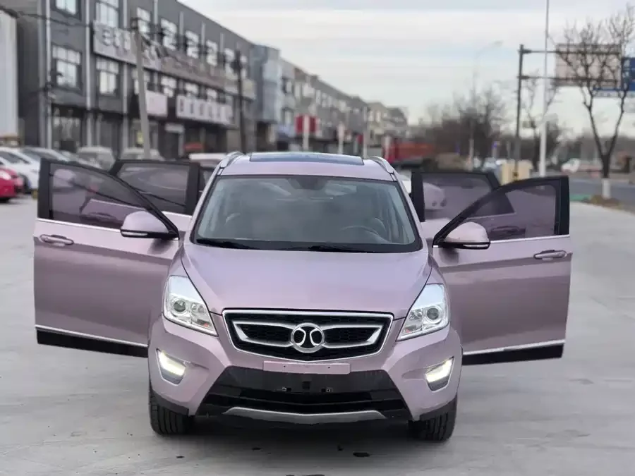 BAIC Saab X65