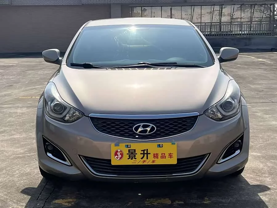 Hyundai Elantra