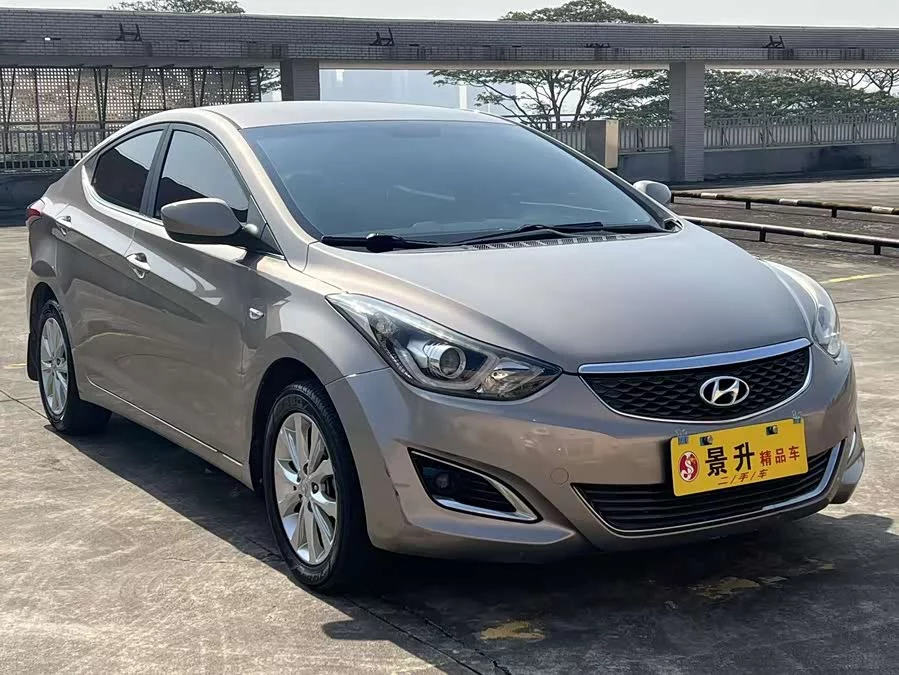 Hyundai Elantra