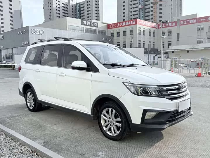 BAIC M70