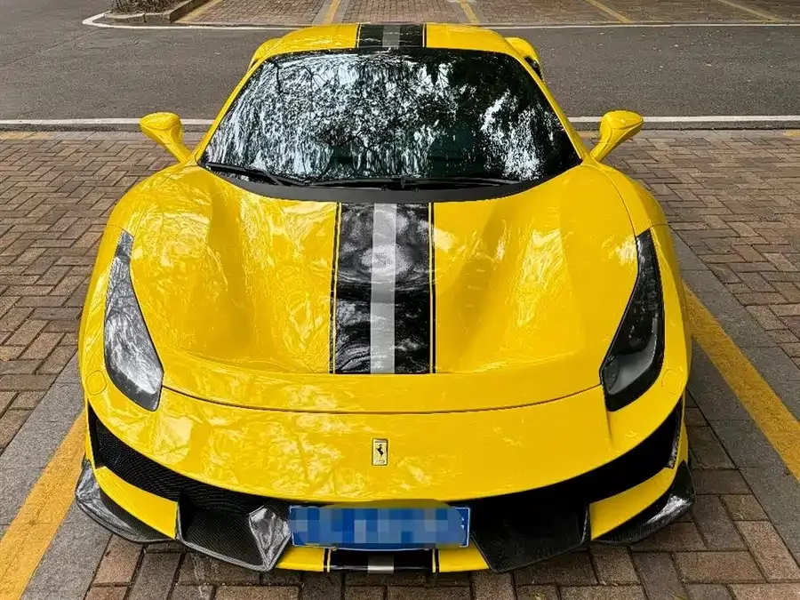 Ferrari 488