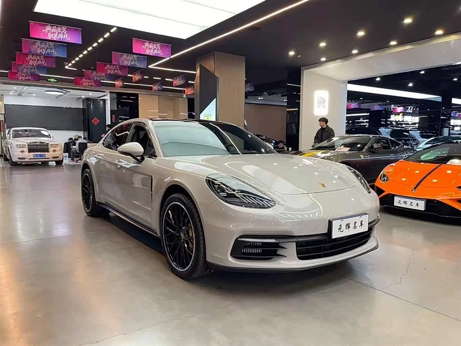 Porsche Panamera