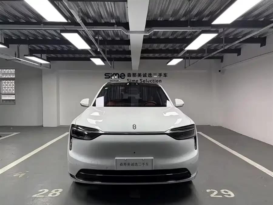 AITO Wenjie M7