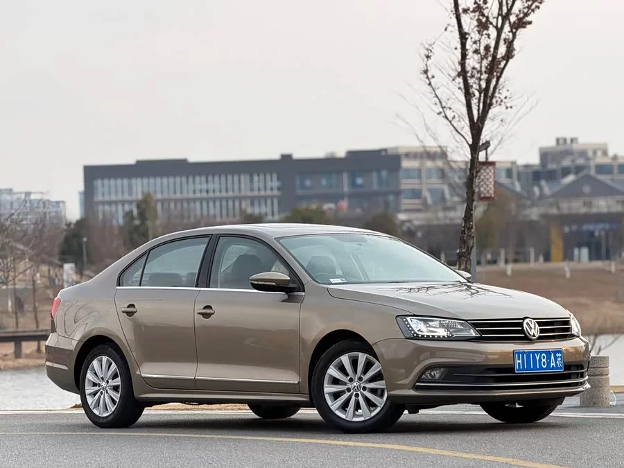 Volkswagen Sagitar