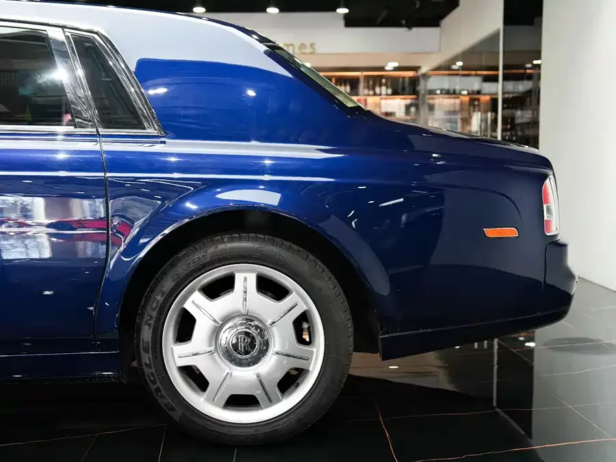 Rolls-Royce Phantom