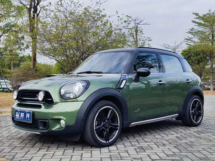 MINI COUNTRYMAN