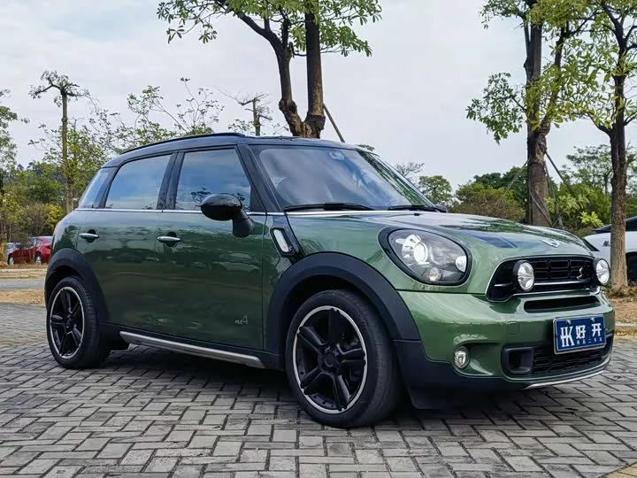 MINI COUNTRYMAN