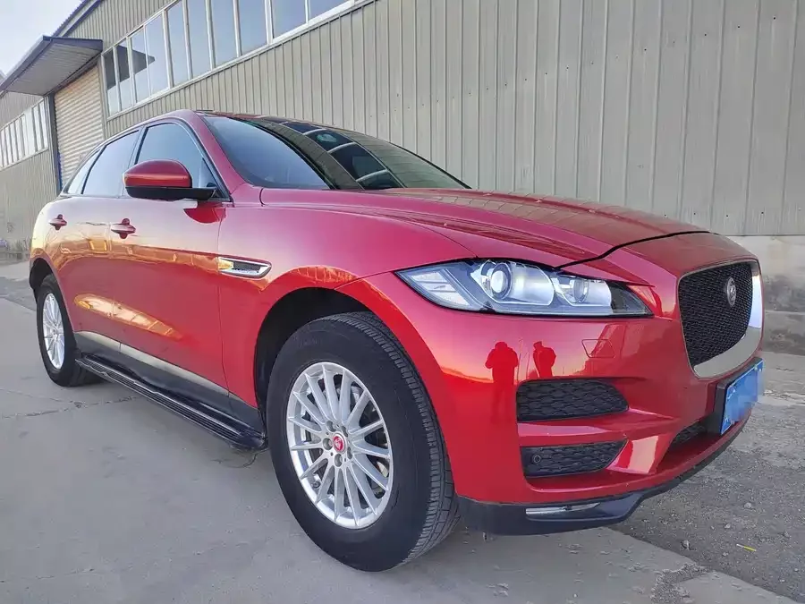 Jaguar F-PACE