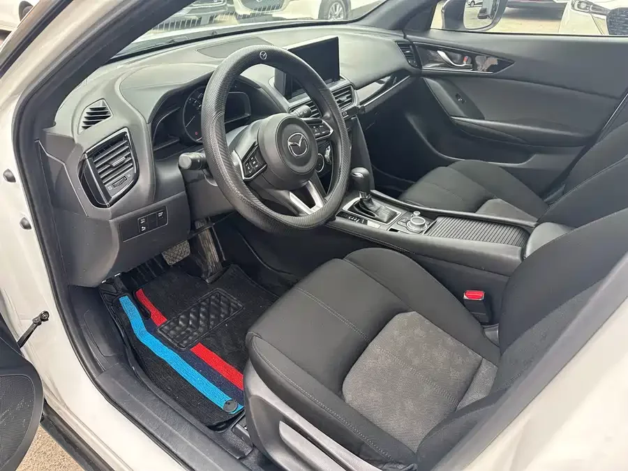 Mazda CX-4
