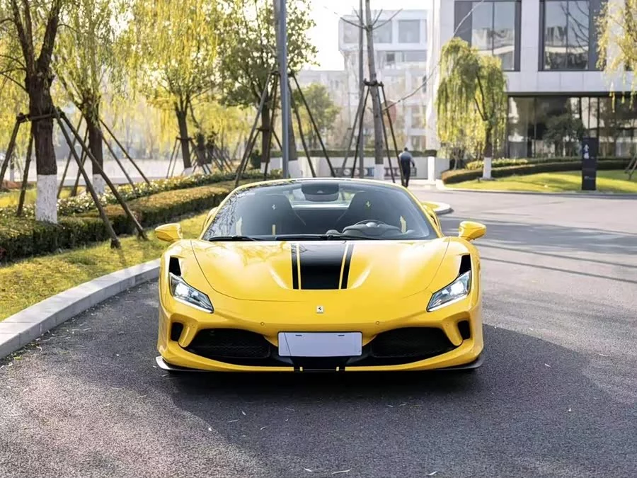 Ferrari F8