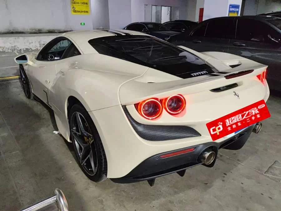 Ferrari F8
