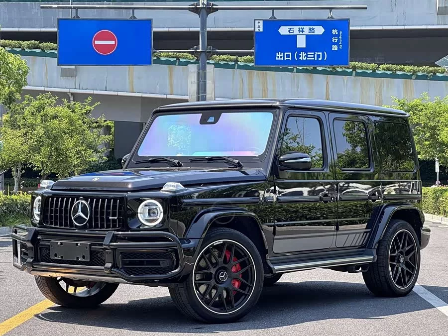 Mercedes Benz G-rated