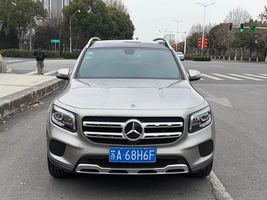 Mercedes Benz GLB