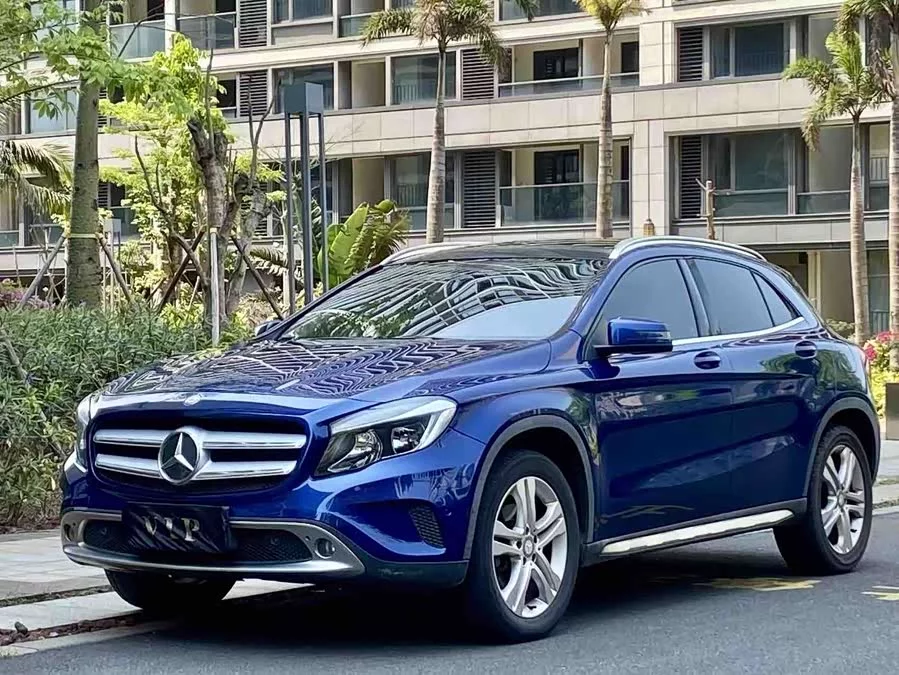Mercedes Benz GLA