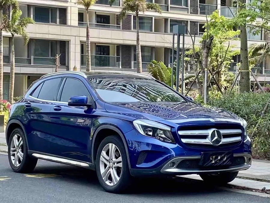 Mercedes Benz GLA