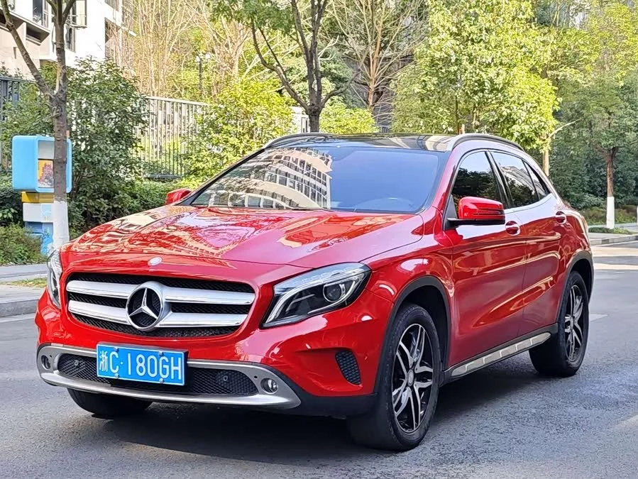 Mercedes Benz GLA