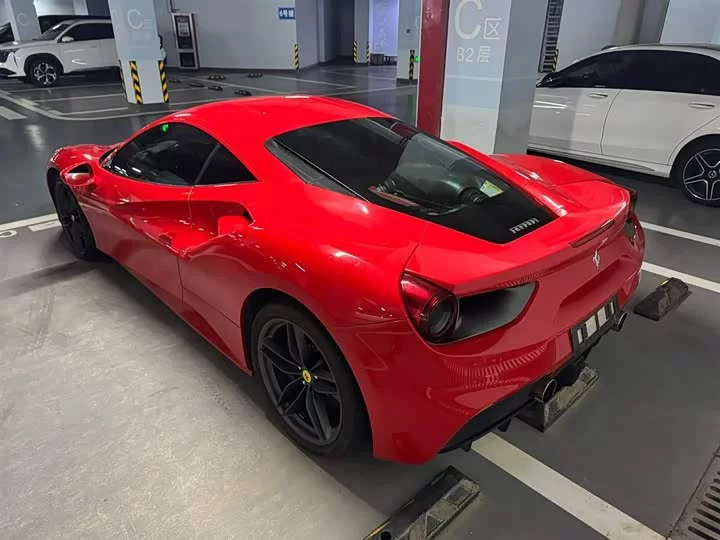 ferrari 488