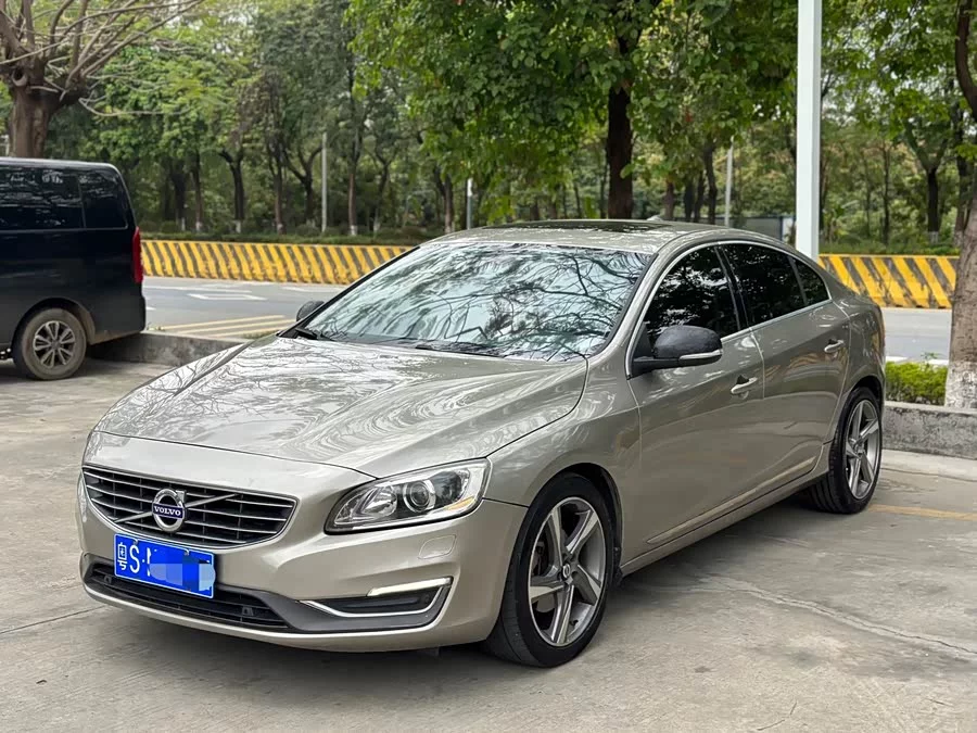 Volvo S60