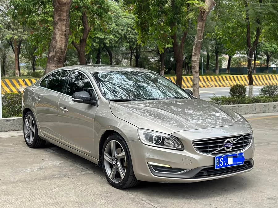 Volvo S60