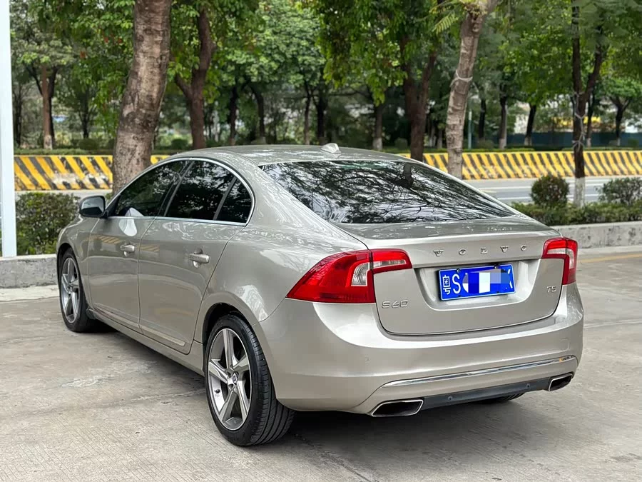 Volvo S60