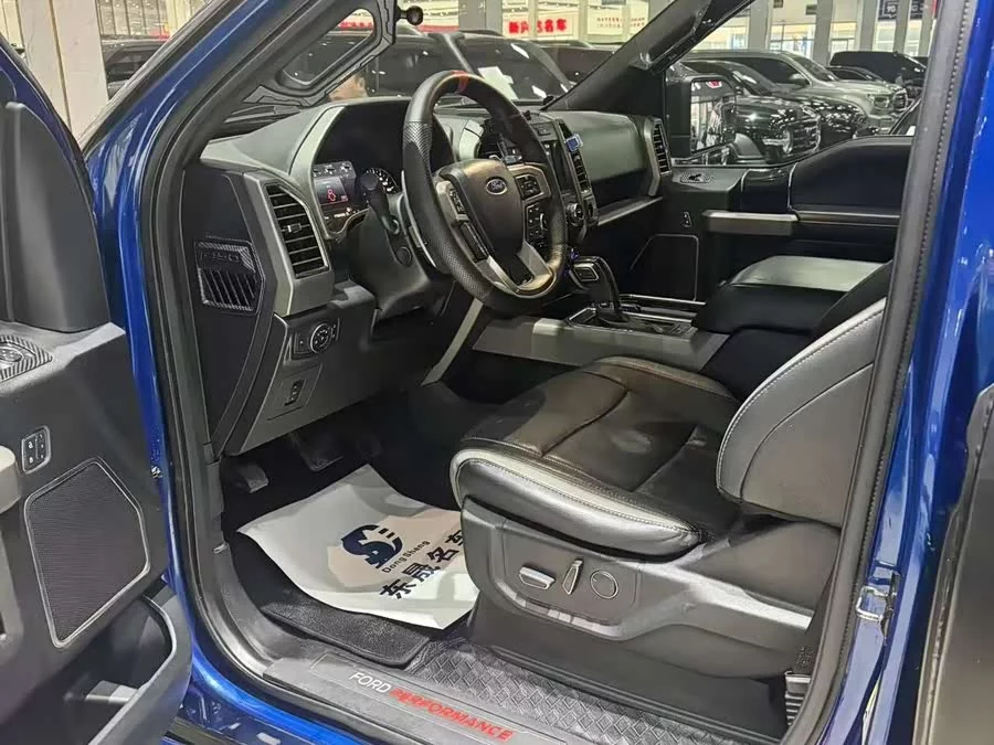 Ford F-150 Raptor