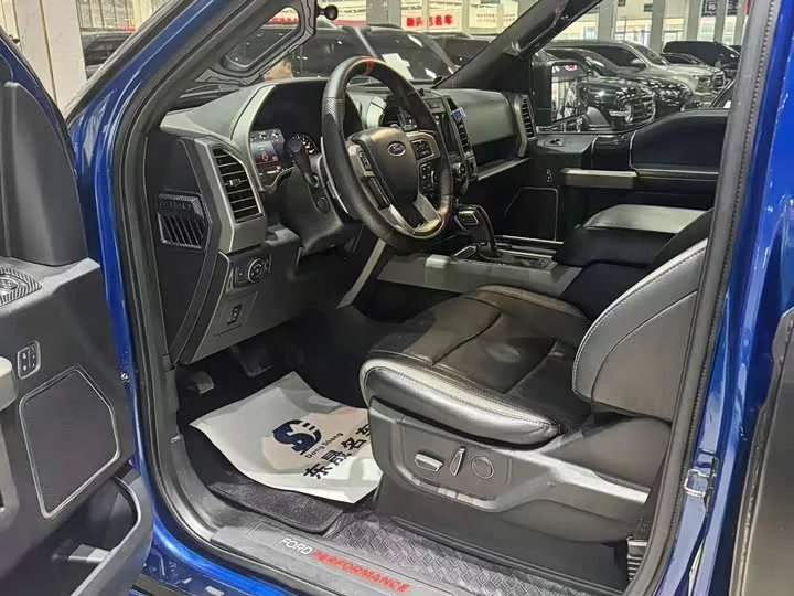 Ford F-150 Raptor