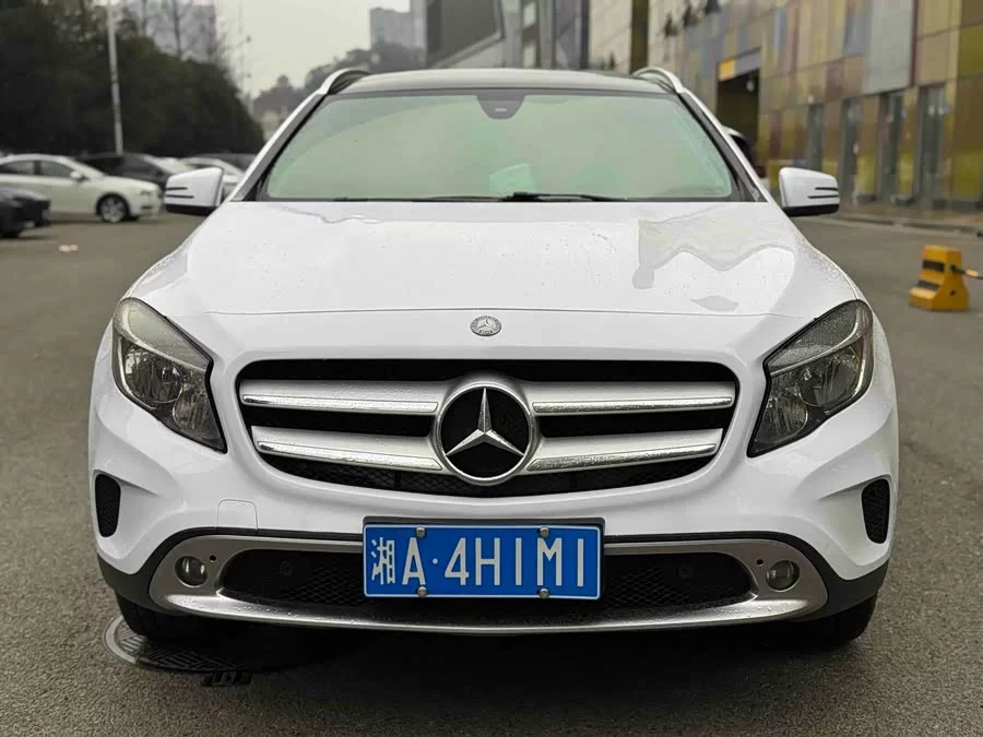 Mercedes Benz GLA