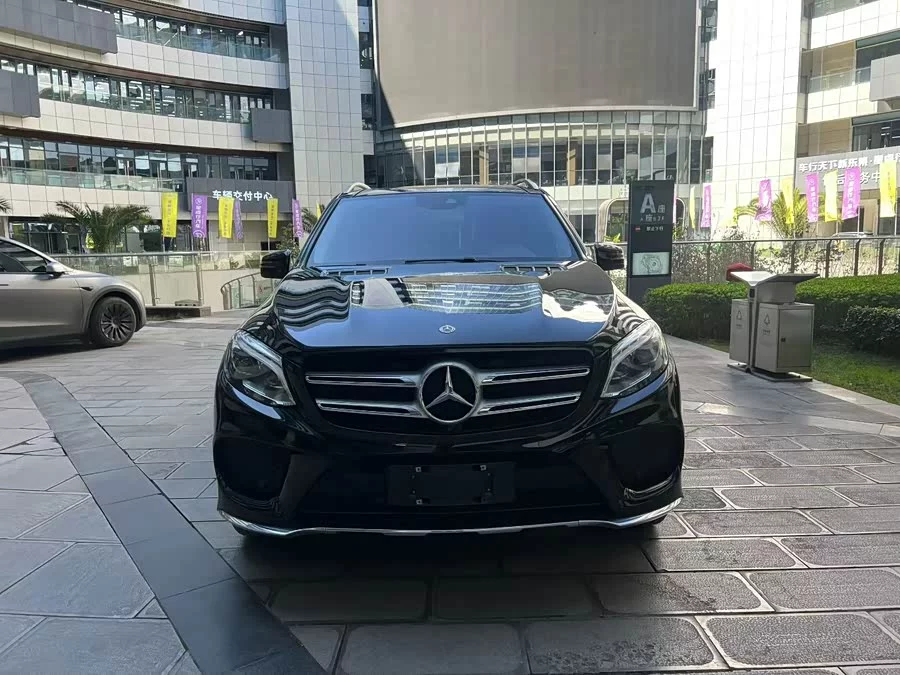 Mercedes Benz GLE (Imported)