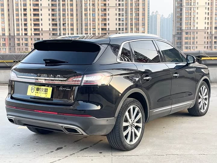Lincoln Voyager